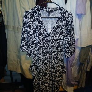 White House Black Market Monochrome Floral Dress